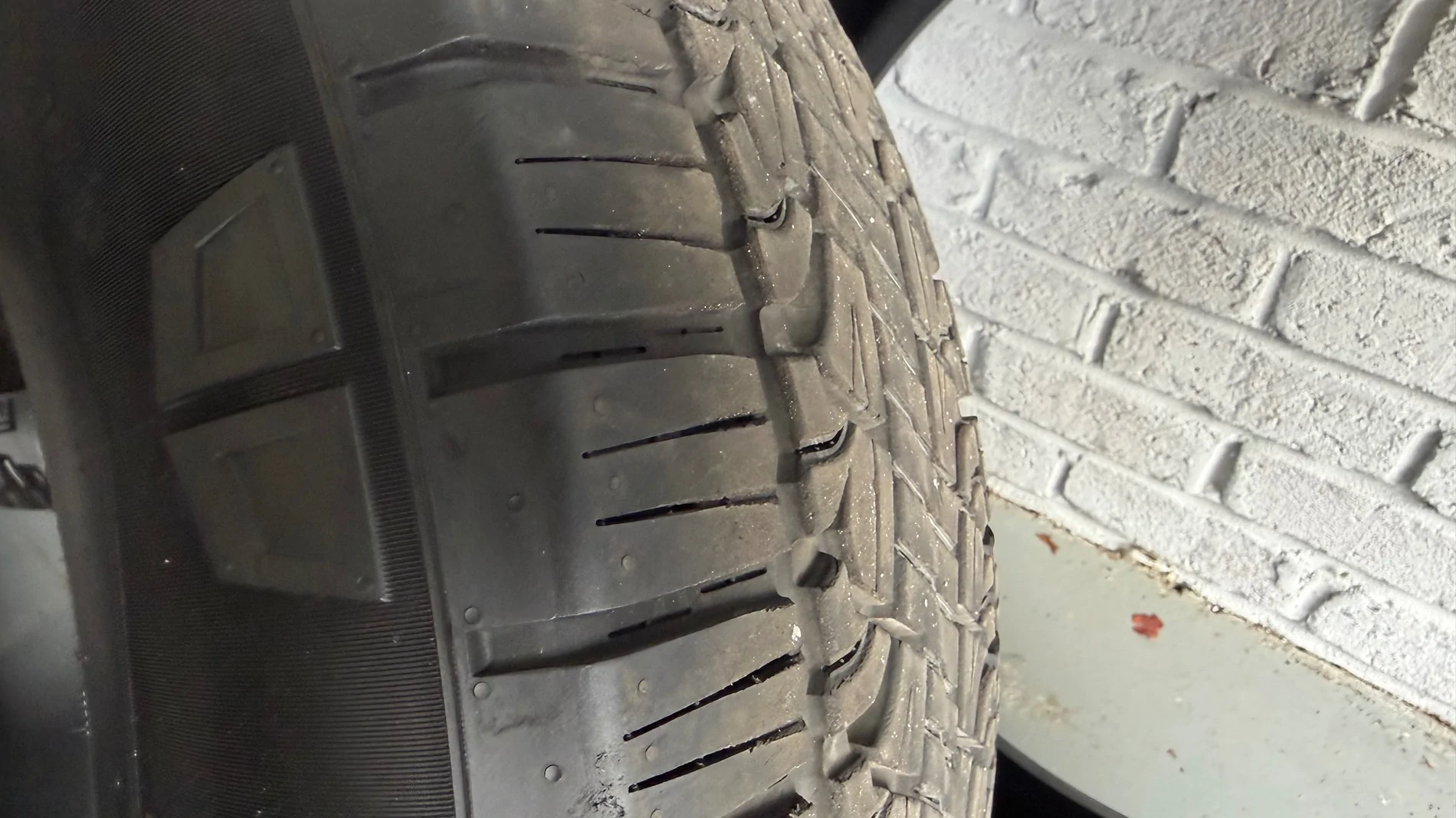 Tesla Cybertruck 4 Almost Brand New Pirelli Scorpion Cybertruck Tires w/covers IMG_0511