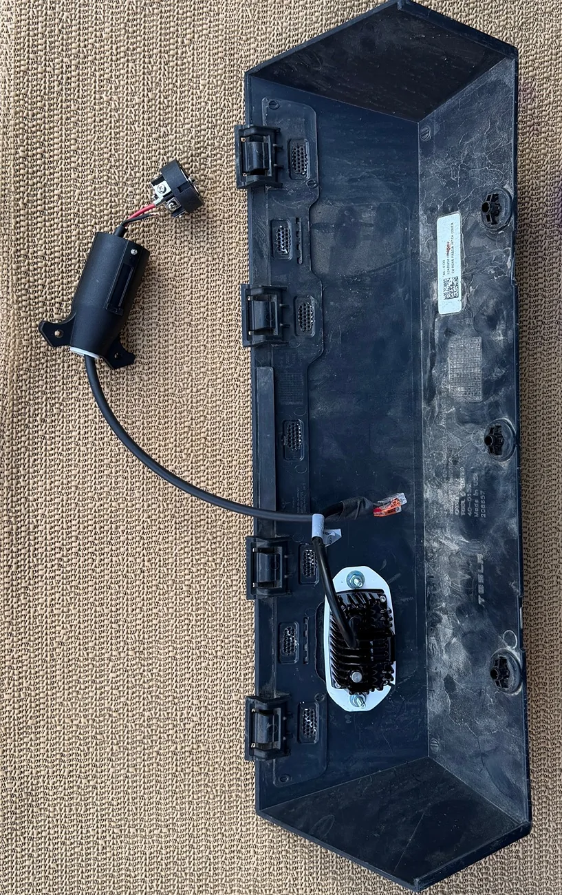 Tesla Cybertruck Rear flood light DIY IMG_8224