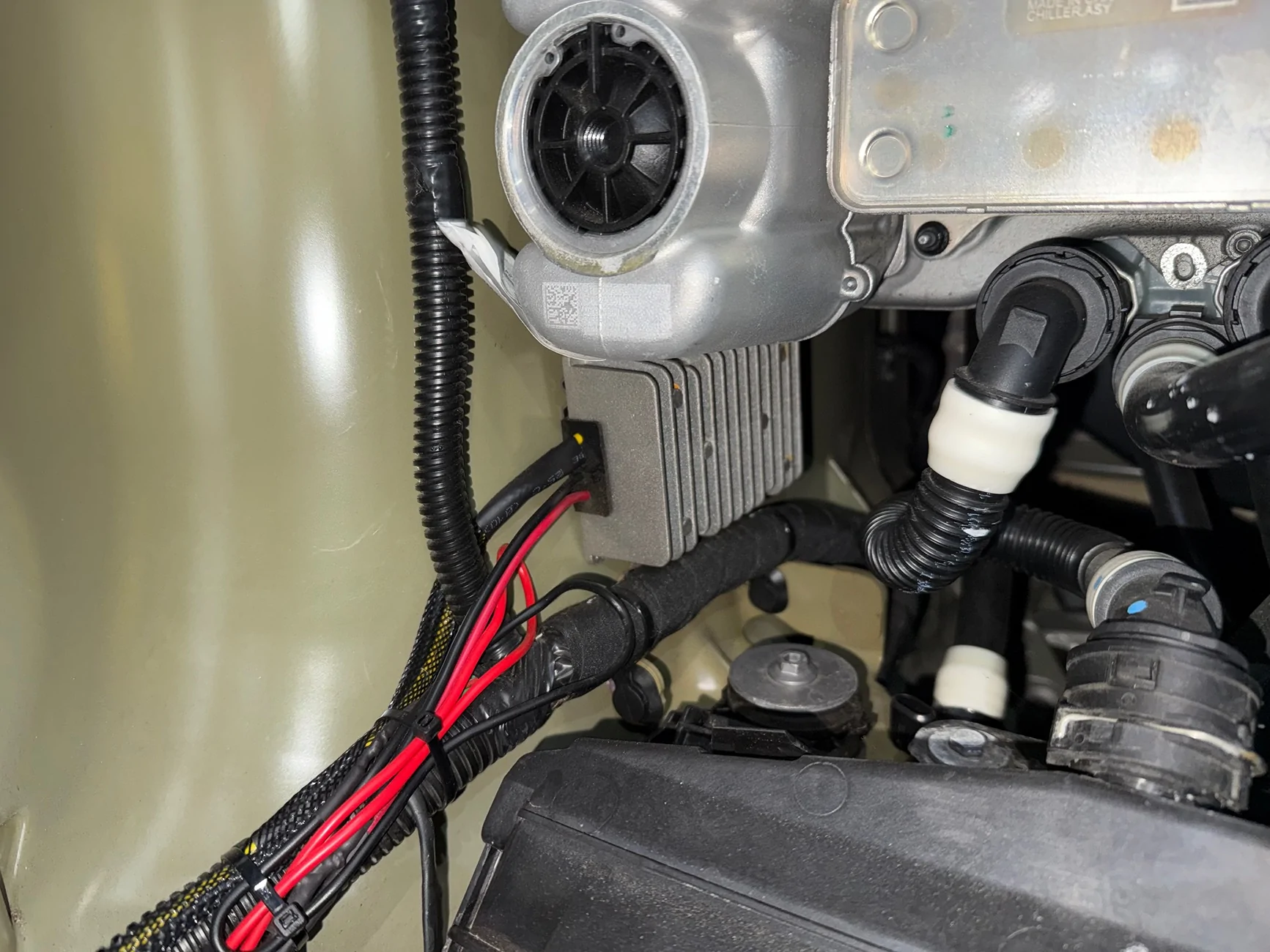 Tesla Cybertruck 48v frunk power feed - what have you utilized it for? IMG_1182