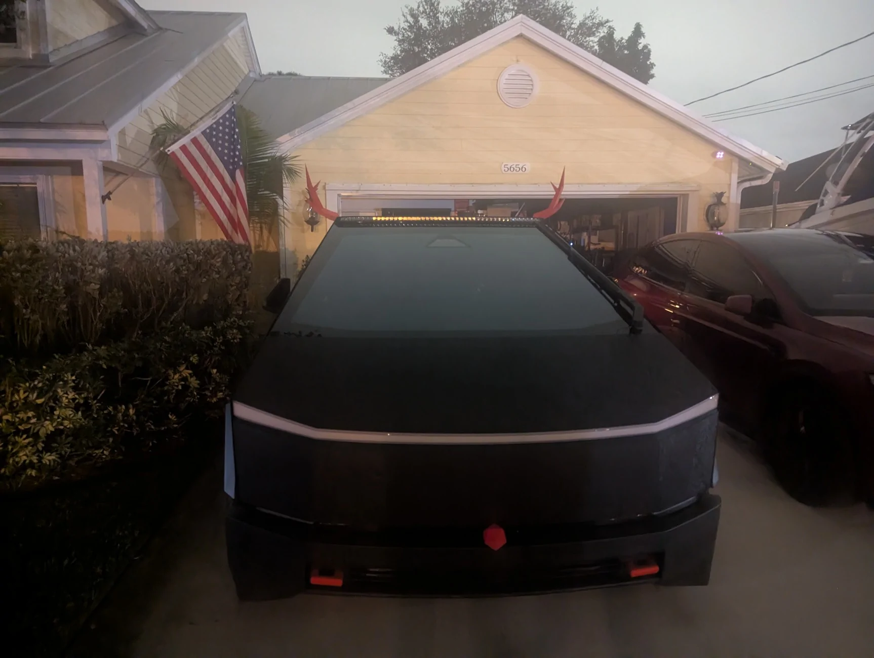 Tesla Cybertruck 🦌Cyber Antlers! - Alpha Build 1000007977