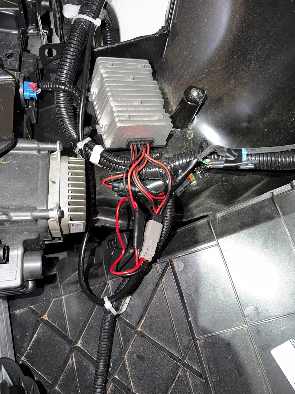 Tesla Cybertruck 48v frunk power feed - what have you utilized it for? IMG_2773