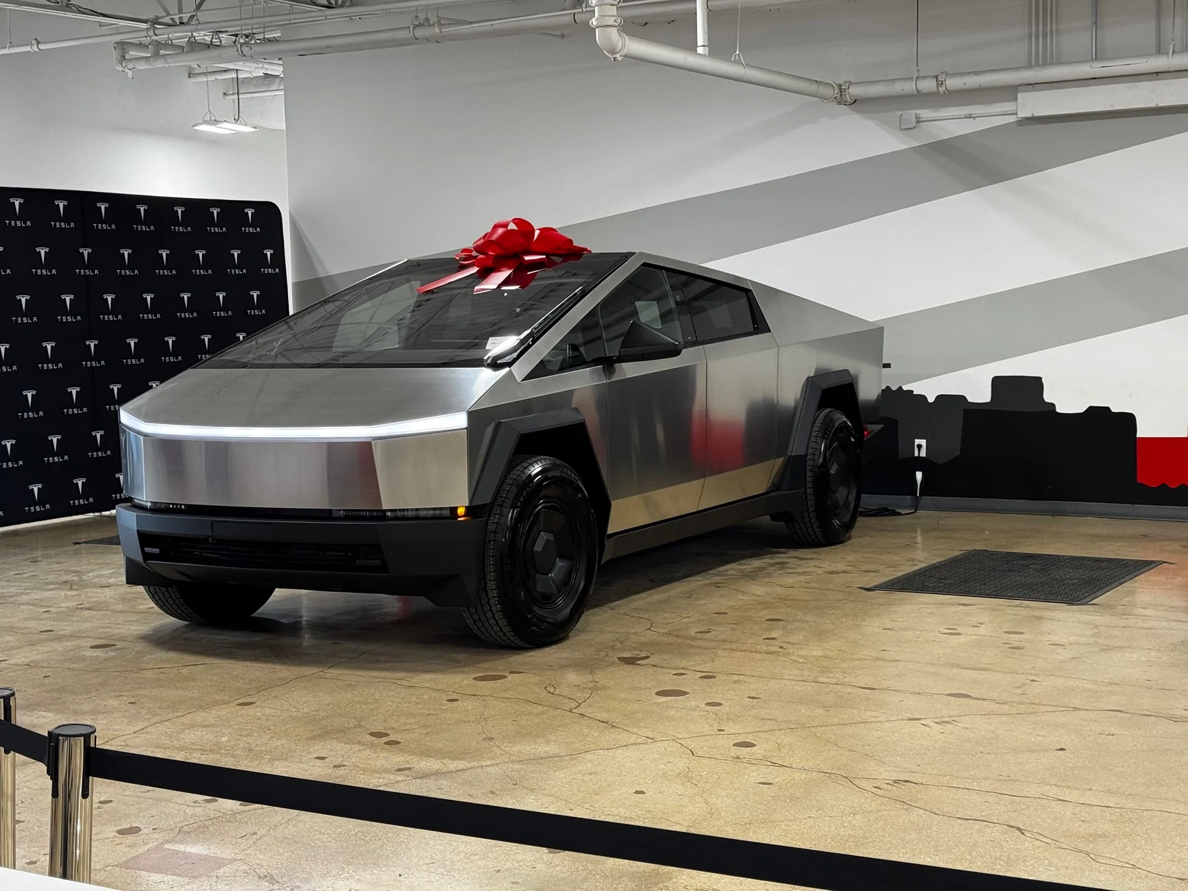 Tesla Cybertruck I won a Cybertruck RWD {filename}