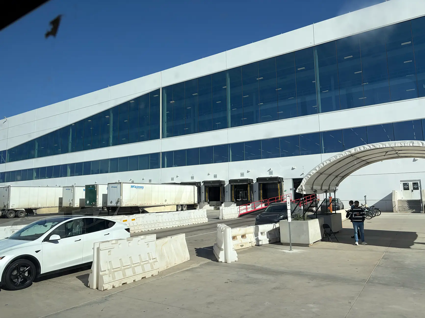 Tesla Cybertruck GigaTexas Tour Pics and Vids 🤠 (NDA compliant) tempImageV4OOfA
