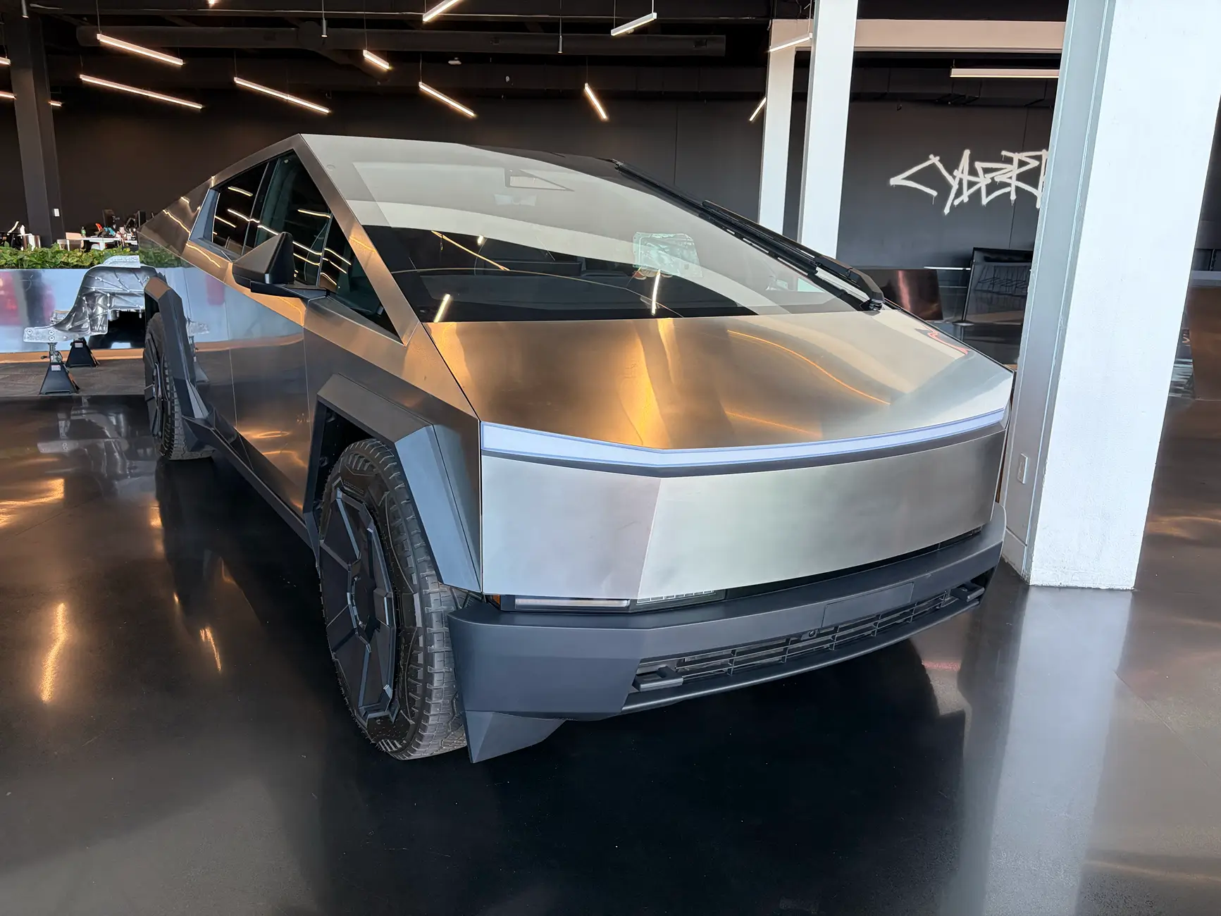 Tesla Cybertruck GigaTexas Tour Pics and Vids 🤠 (NDA compliant) tempImagebB8TkP