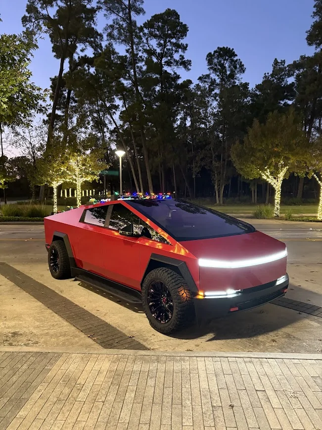 Tesla Cybertruck Anyone else light up their Cybertruck for Christmas? xmas truck 2