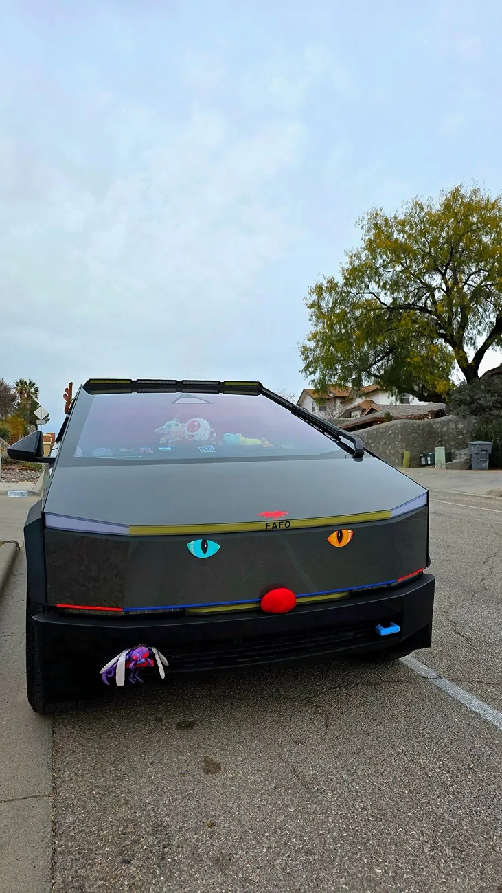 Tesla Cybertruck Daily random Cybertruck photos thread - Post Yours! 📸 🤳 20251215_071955