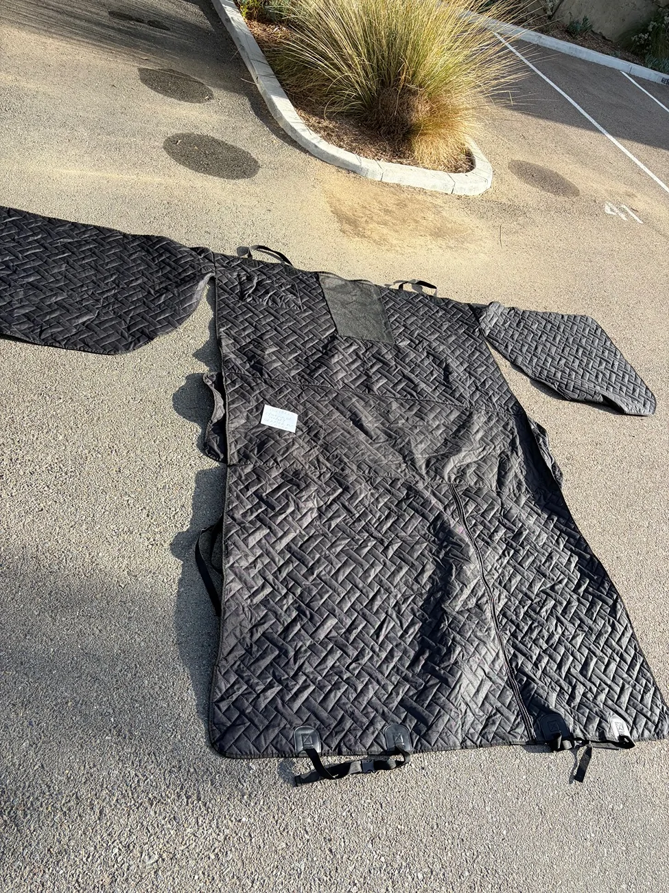 Tesla Cybertruck Lightly Used Urander Pet Cover (Fold Up Seat Version) IMG_0615