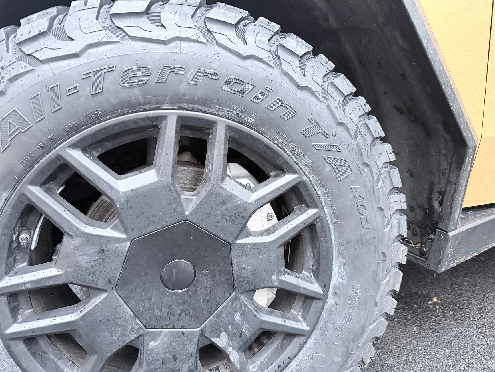 Tesla Cybertruck Pirelli Scorpion XTM AT tires review vs. BFG KO3 (on Cybertruck) IMG_0529