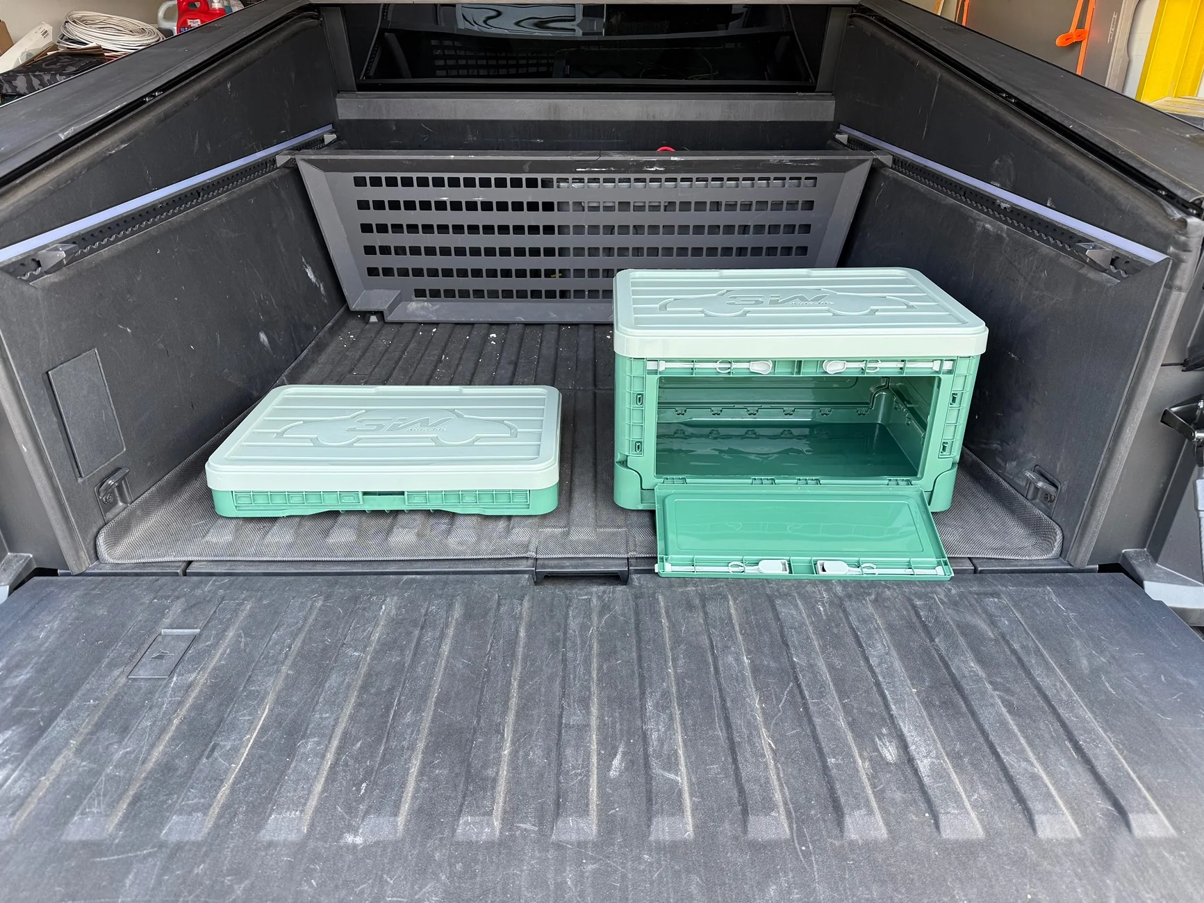 Tesla Cybertruck New Storage Option from 3Wliners - 50.5L Folding Storage Box IMG_3309