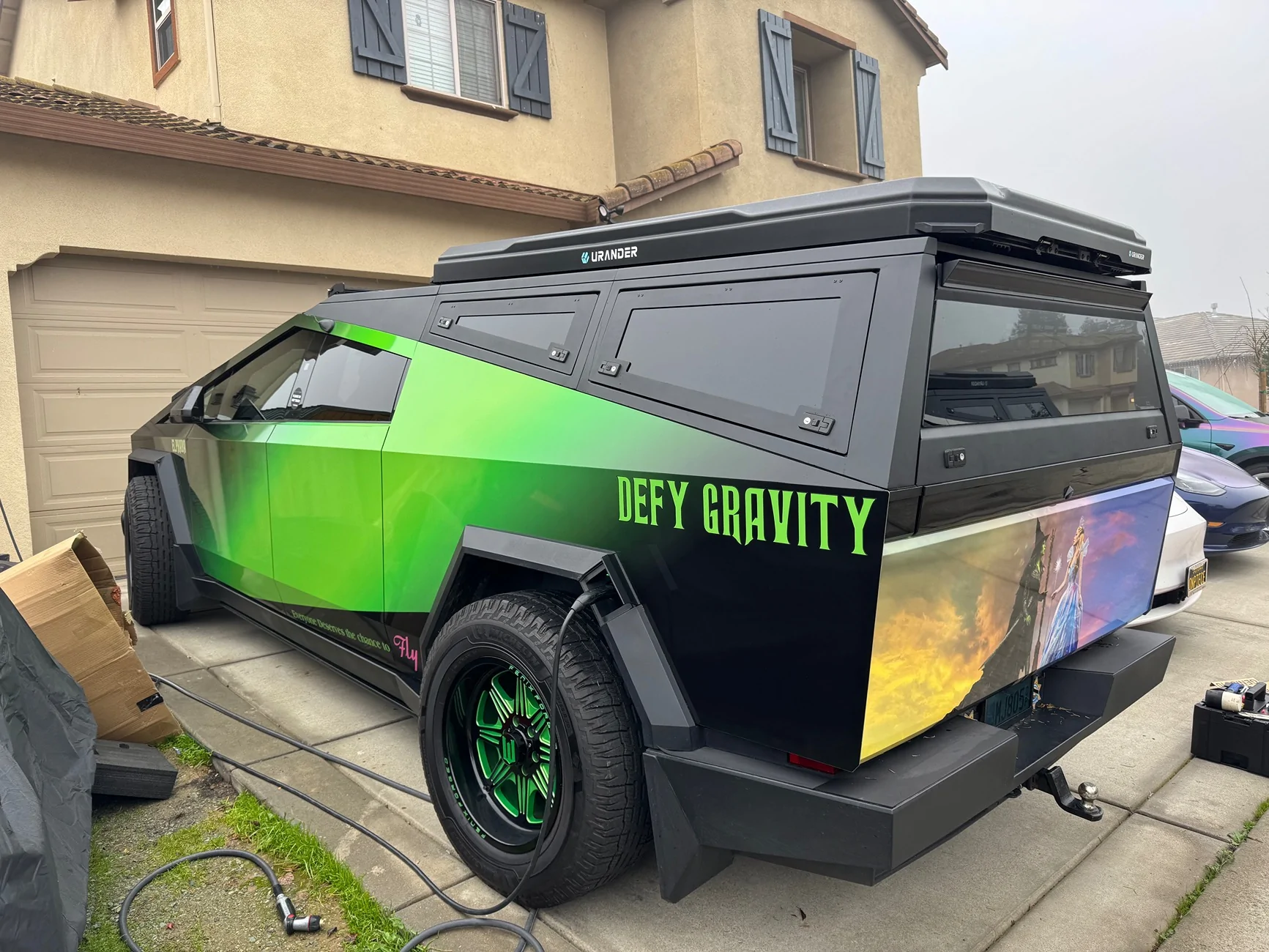 Tesla Cybertruck Urander Bed Cap Ideas & Setups IMG_8854