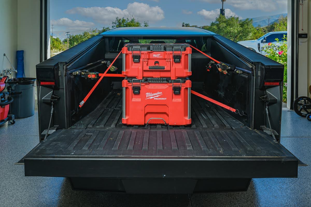 Tesla Cybertruck Most Useful L-Track Mounts? JND3