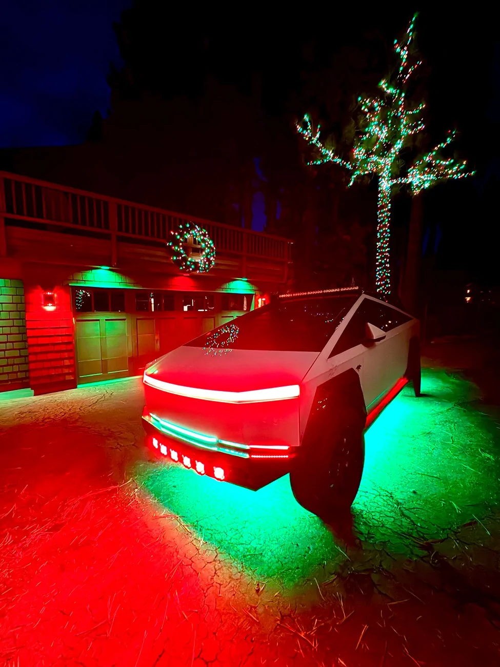Tesla Cybertruck 🎄 Holiday Cybertruck Photo Fun – Win a Gift! 🎄 IMG_8459