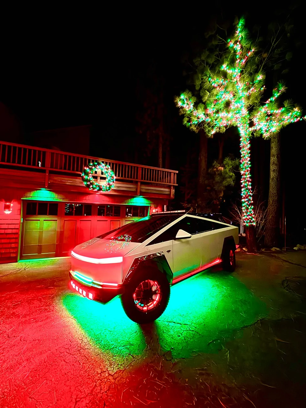 Tesla Cybertruck 🎄 Holiday Cybertruck Photo Fun – Win a Gift! 🎄 IMG_8647