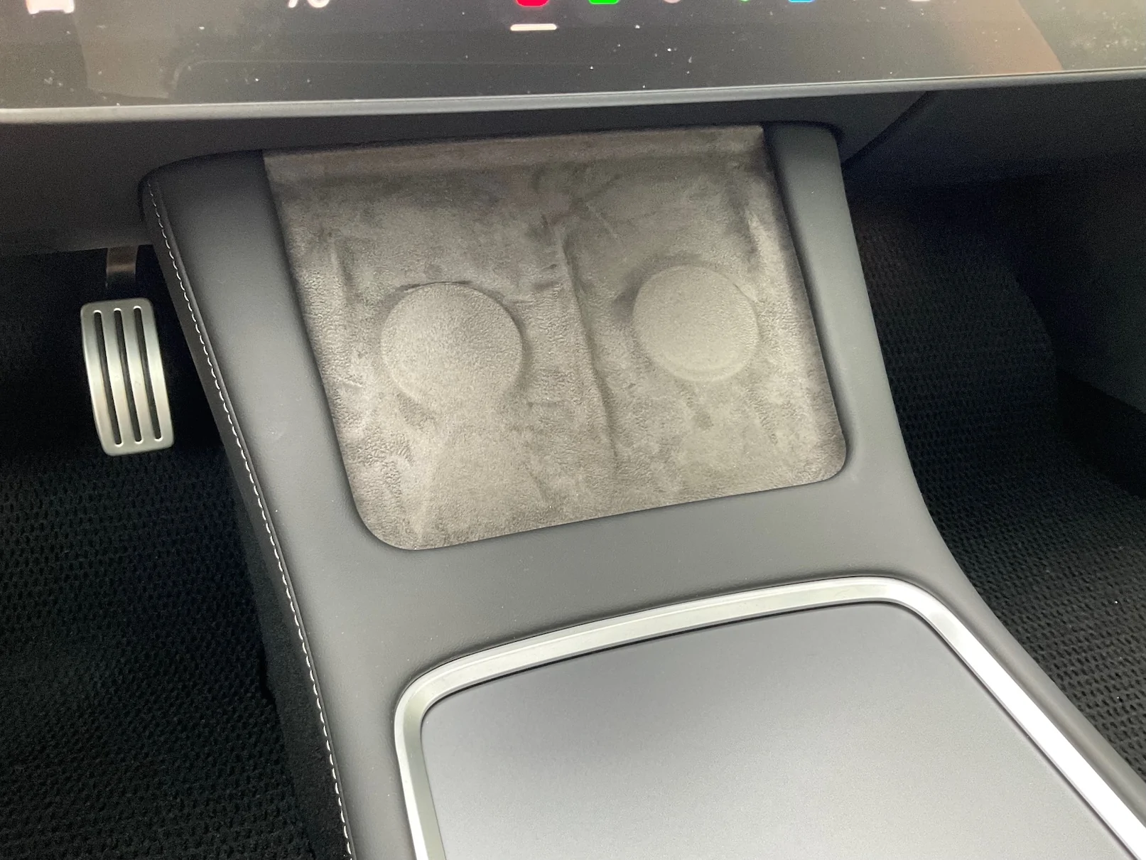 Tesla Cybertruck HARDWARE FIX for hot phone charging issue! New wireless charger has a built-in heatsink IMG_0020