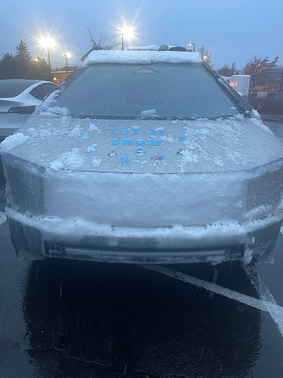 Tesla Cybertruck Would this solve snow blocking headlights? IMG_2017
