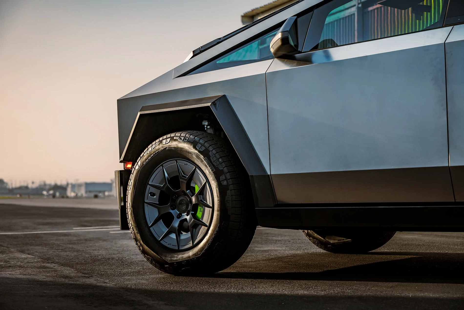 Tesla Cybertruck *** New Product *** Unplugged Performance UP-RW Cyber Road Warrior Wheels Tesla OEM Cybertruck UP Forged UP-RW Cyber Wheels Unplugged Performance 3840px (5)