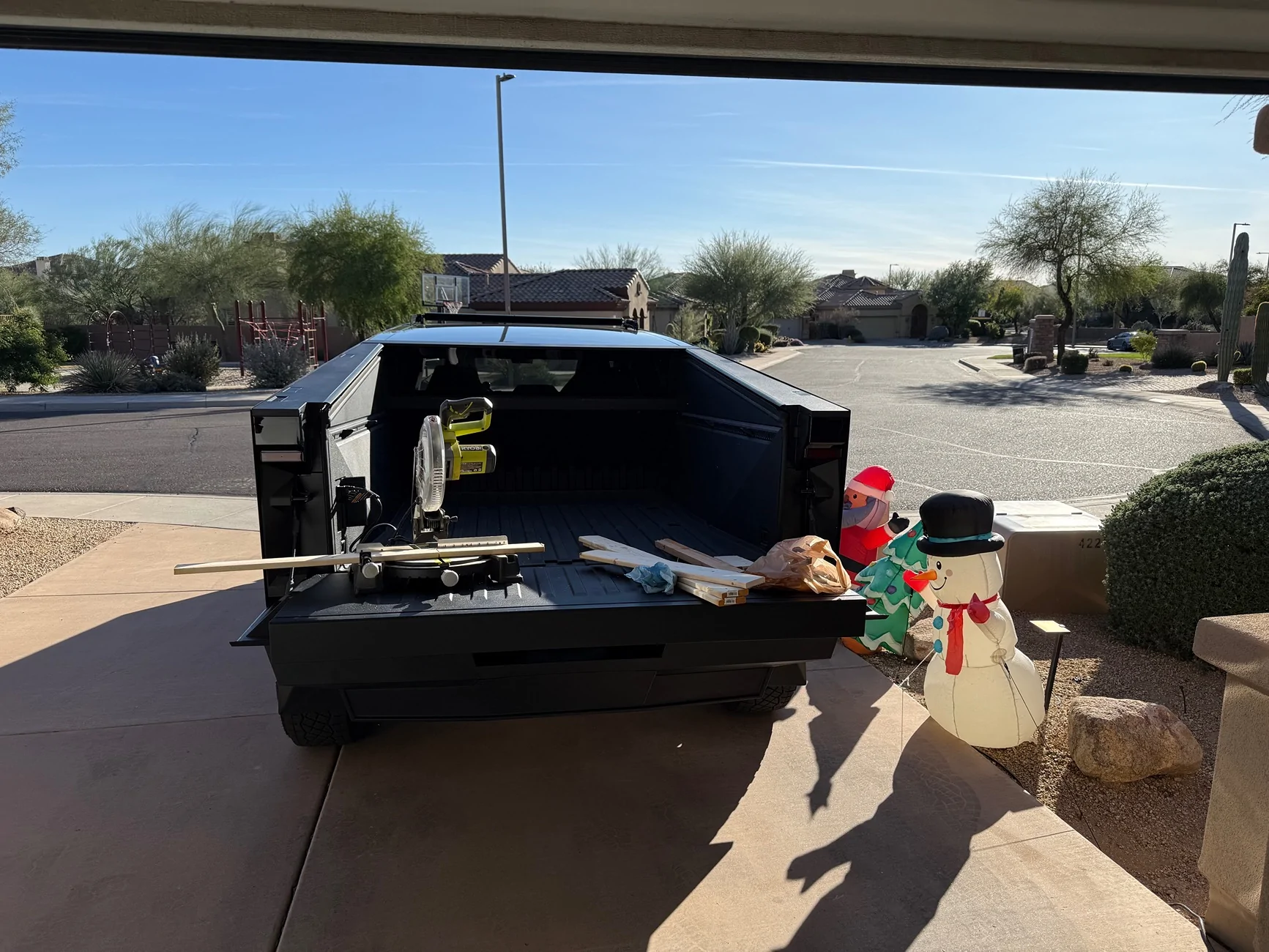 Tesla Cybertruck 🦾 Cybertruck doing truck stuff!  Post your photos! IMG_3989