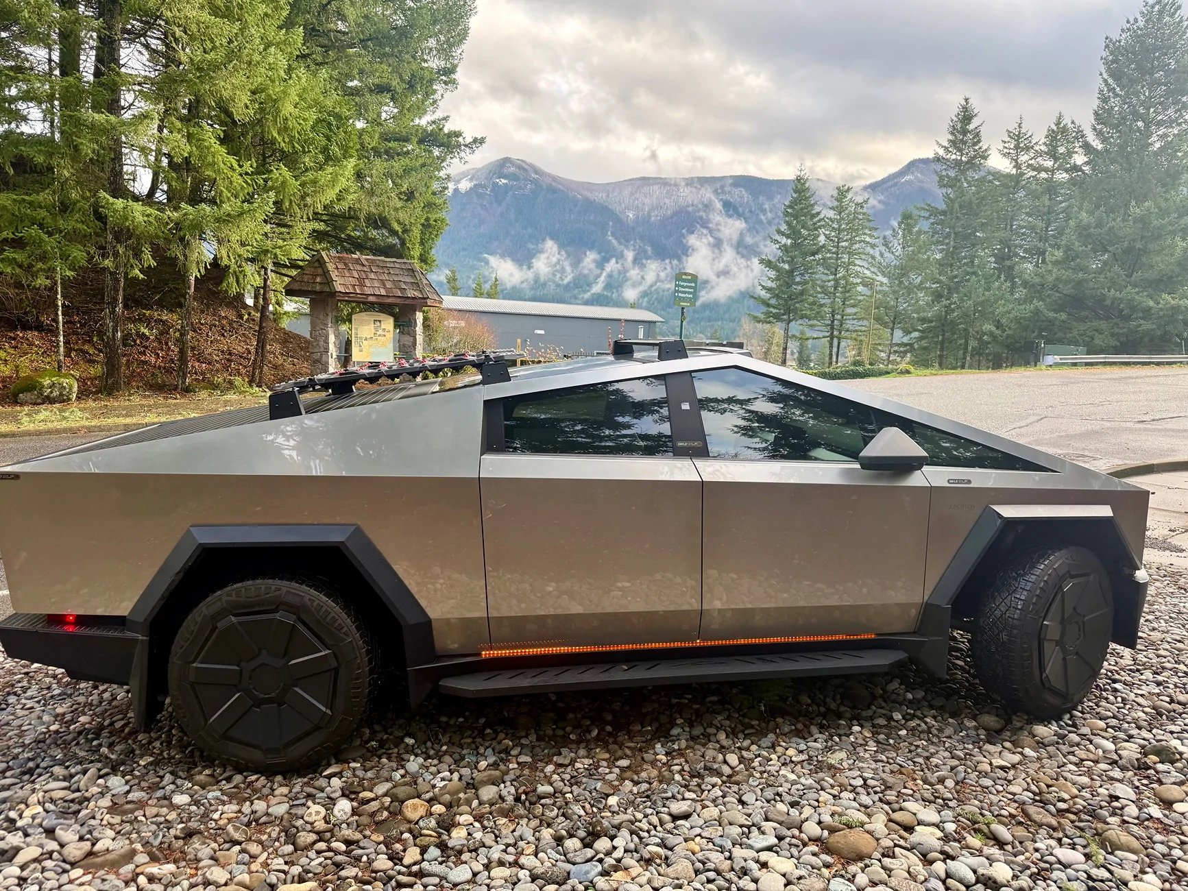 Tesla Cybertruck Daily random Cybertruck photos thread - Post Yours! 📸 🤳 IMG_3557