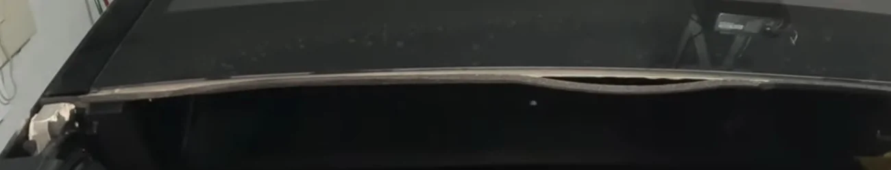Tesla Cybertruck Tonneau cover leaks CT Roof leak e 