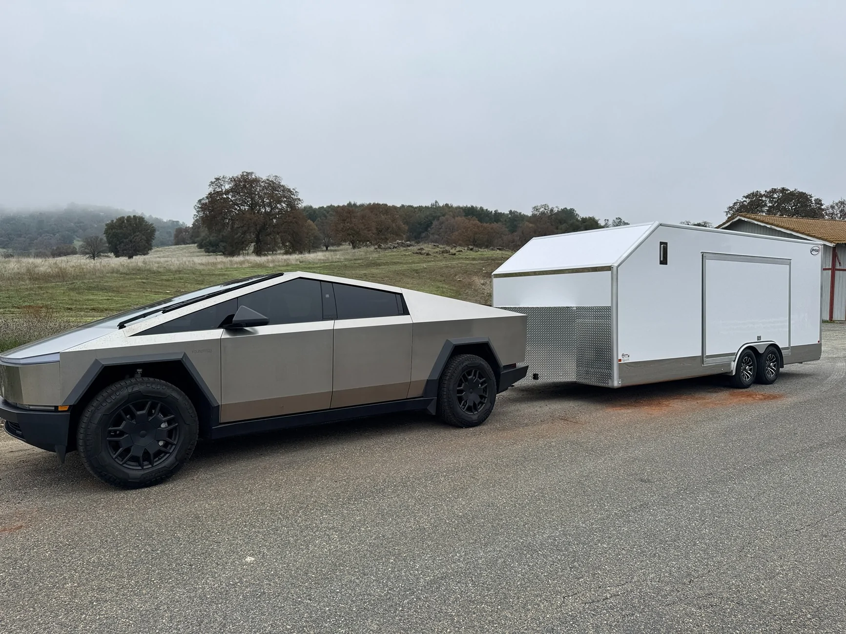 Tesla Cybertruck Daily random Cybertruck photos thread - Post Yours! 📸 🤳 IMG_9200 2
