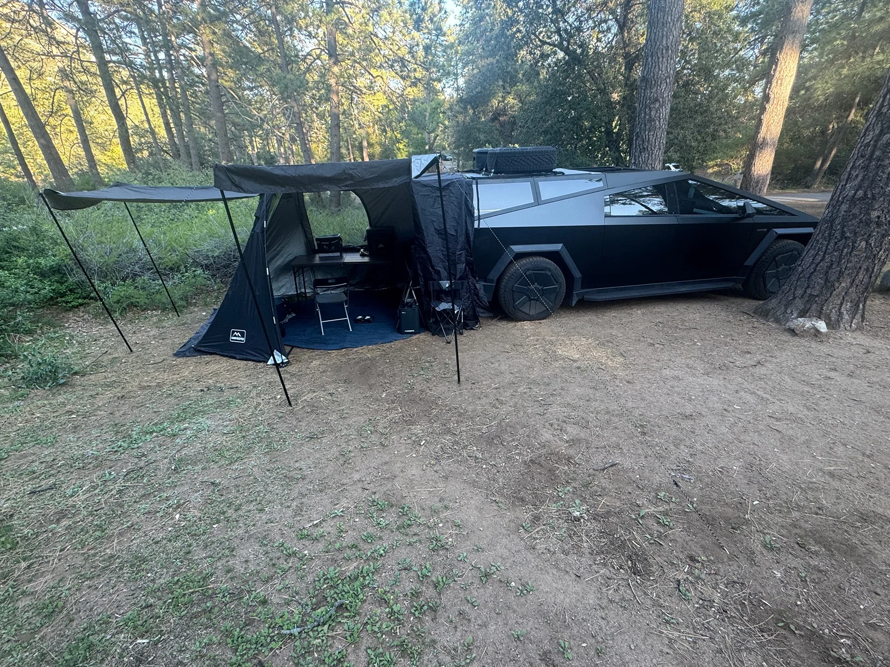 Tesla Cybertruck Matte Black Camping / Off-Roading Spaceship IMG_4139