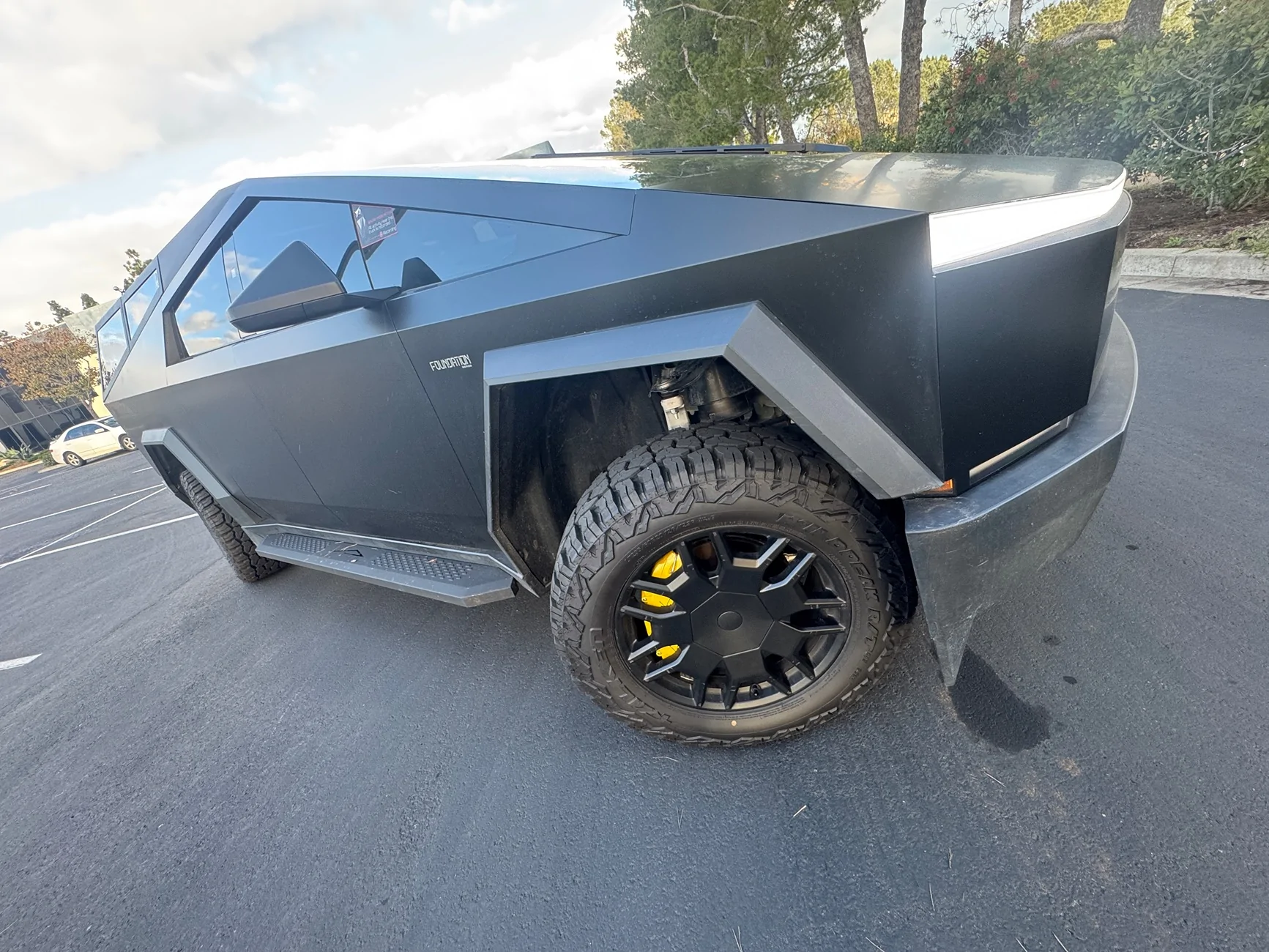 Tesla Cybertruck Matte Black Camping / Off-Roading Spaceship IMG_6987