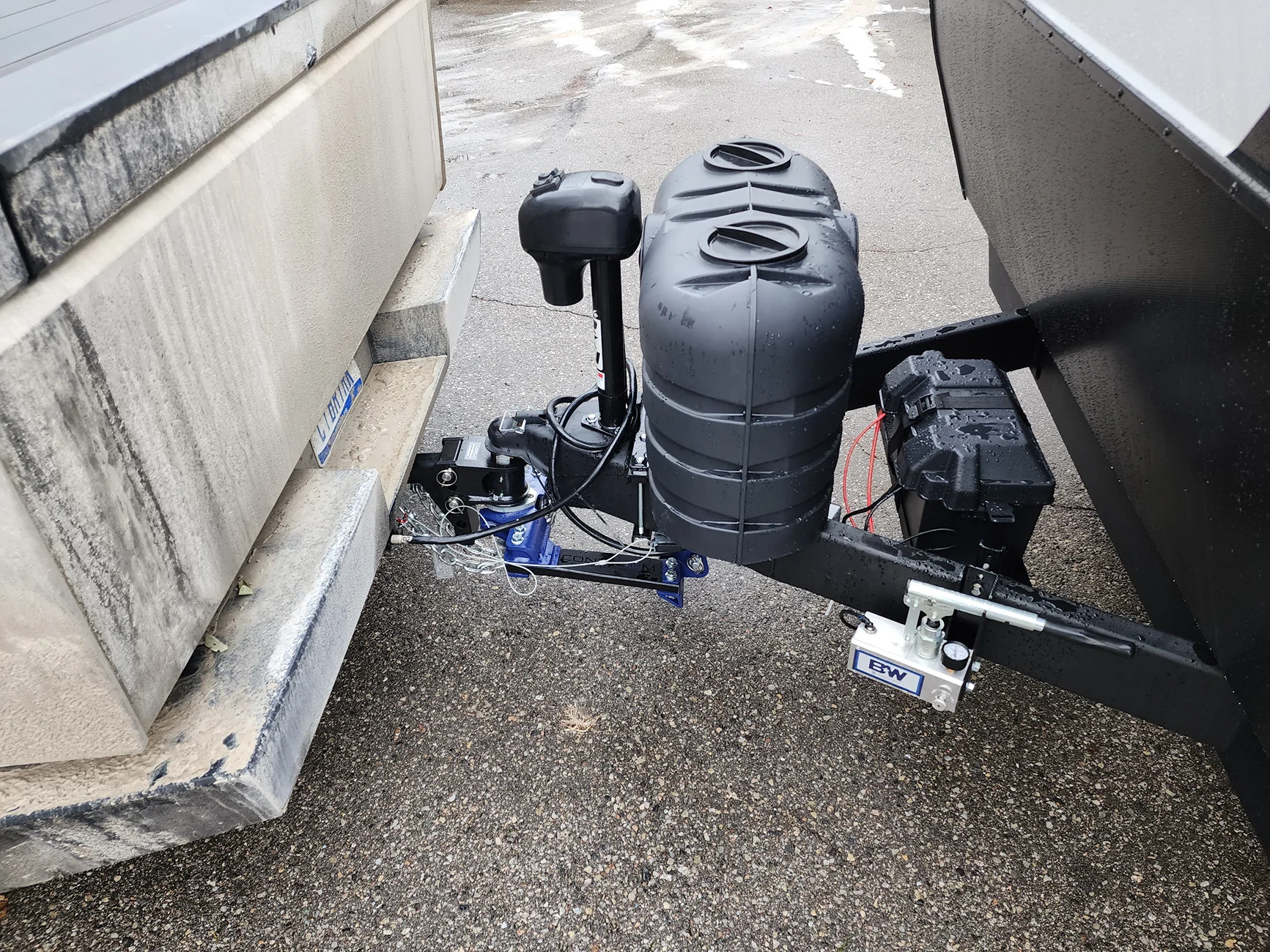 Tesla Cybertruck Looking for trailer hitch for CT... Share pics of your TH 20260107_134443