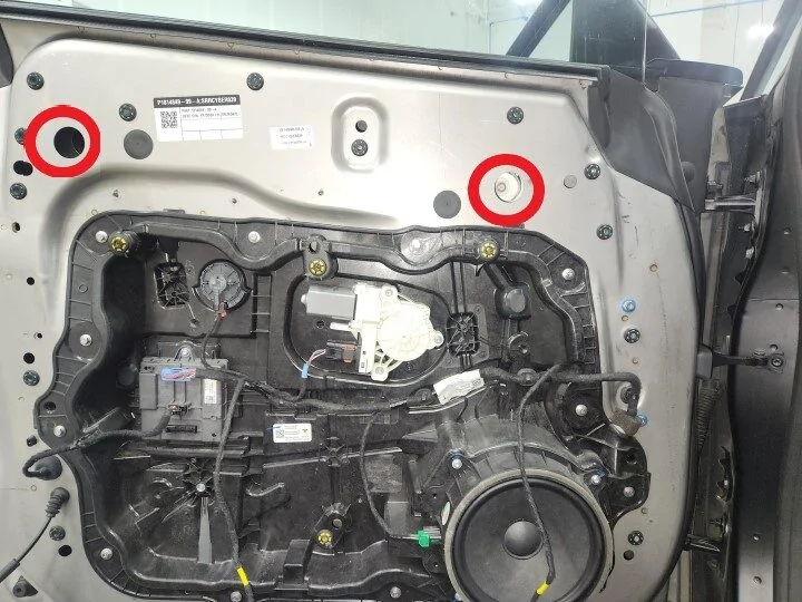 Tesla Cybertruck Road wind noise improved with easy fix: lower rear windows slightly! IMG_7362