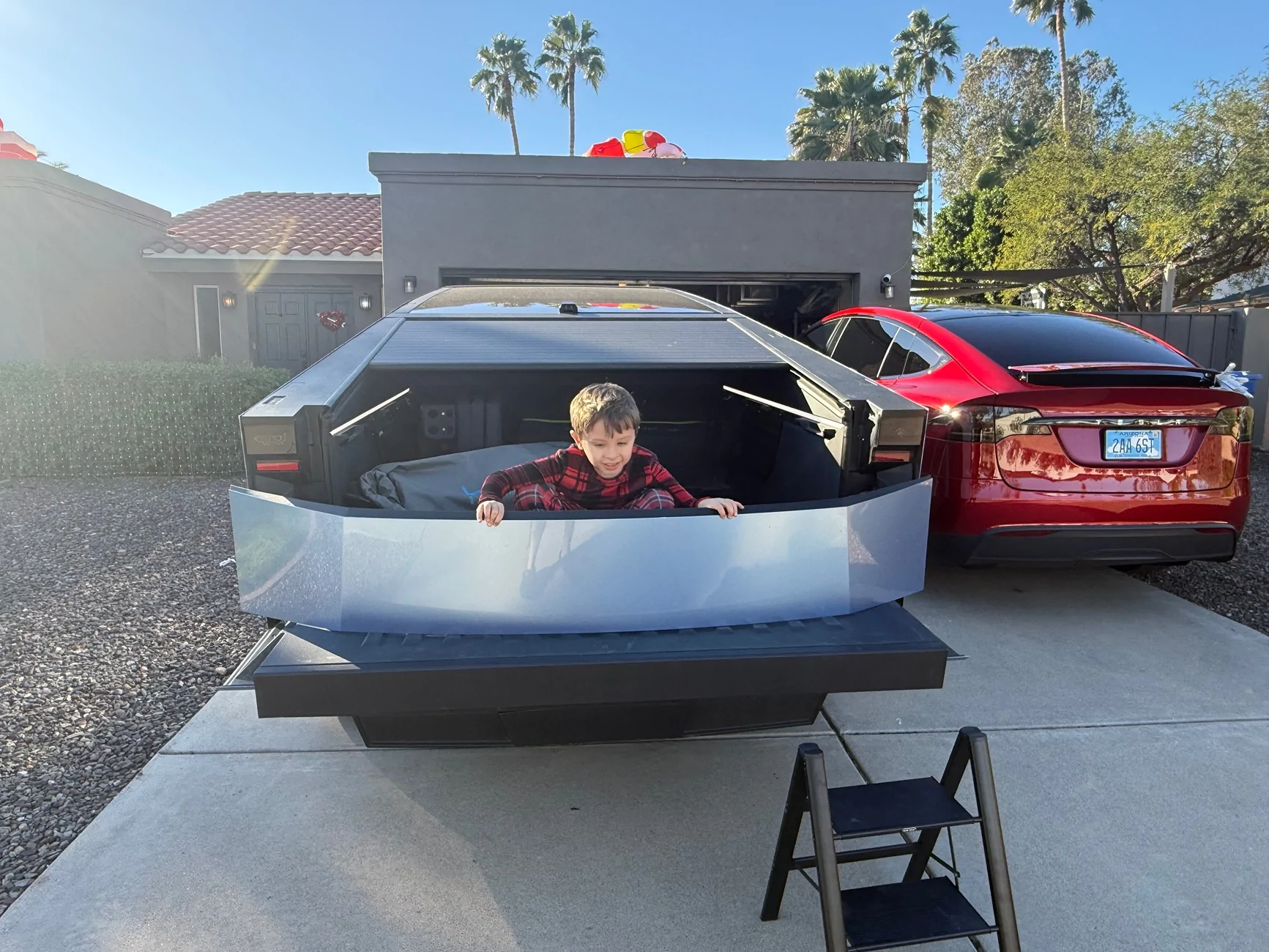 Tesla Cybertruck Boring light vs SW nemesis vs CyberGlow DRL IMG_9222
