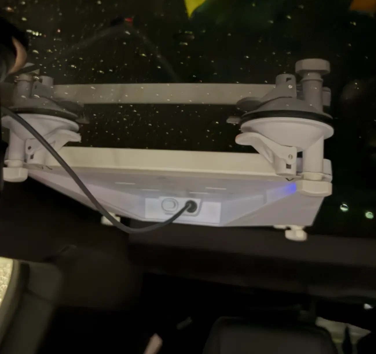 Tesla Cybertruck Starlink: The Ultimate Mount Solution! 1768452145939-zm
