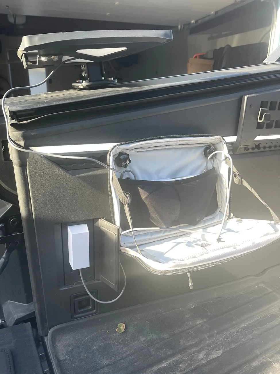 Tesla Cybertruck Starlink: The Ultimate Mount Solution! IMG_2742