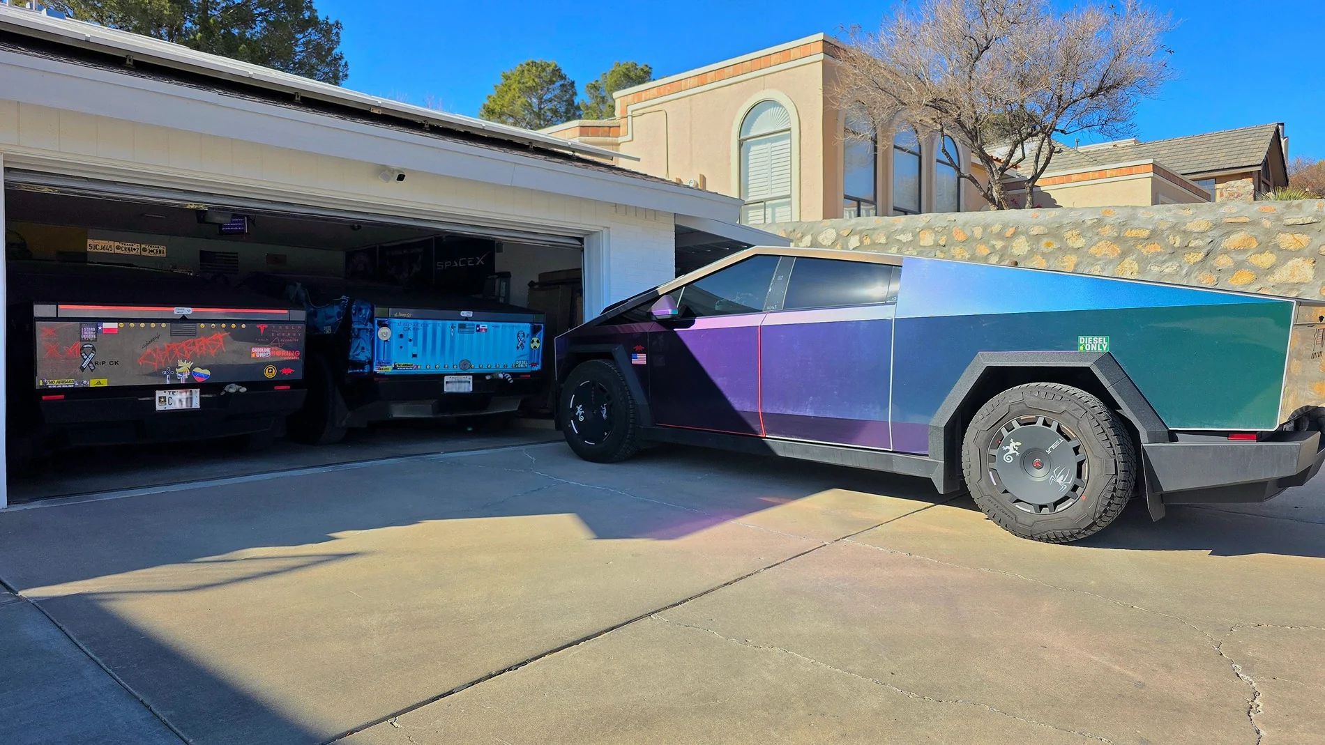 Tesla Cybertruck Are you garaging your Cybertruck or keeping it outside? 20260117_141920