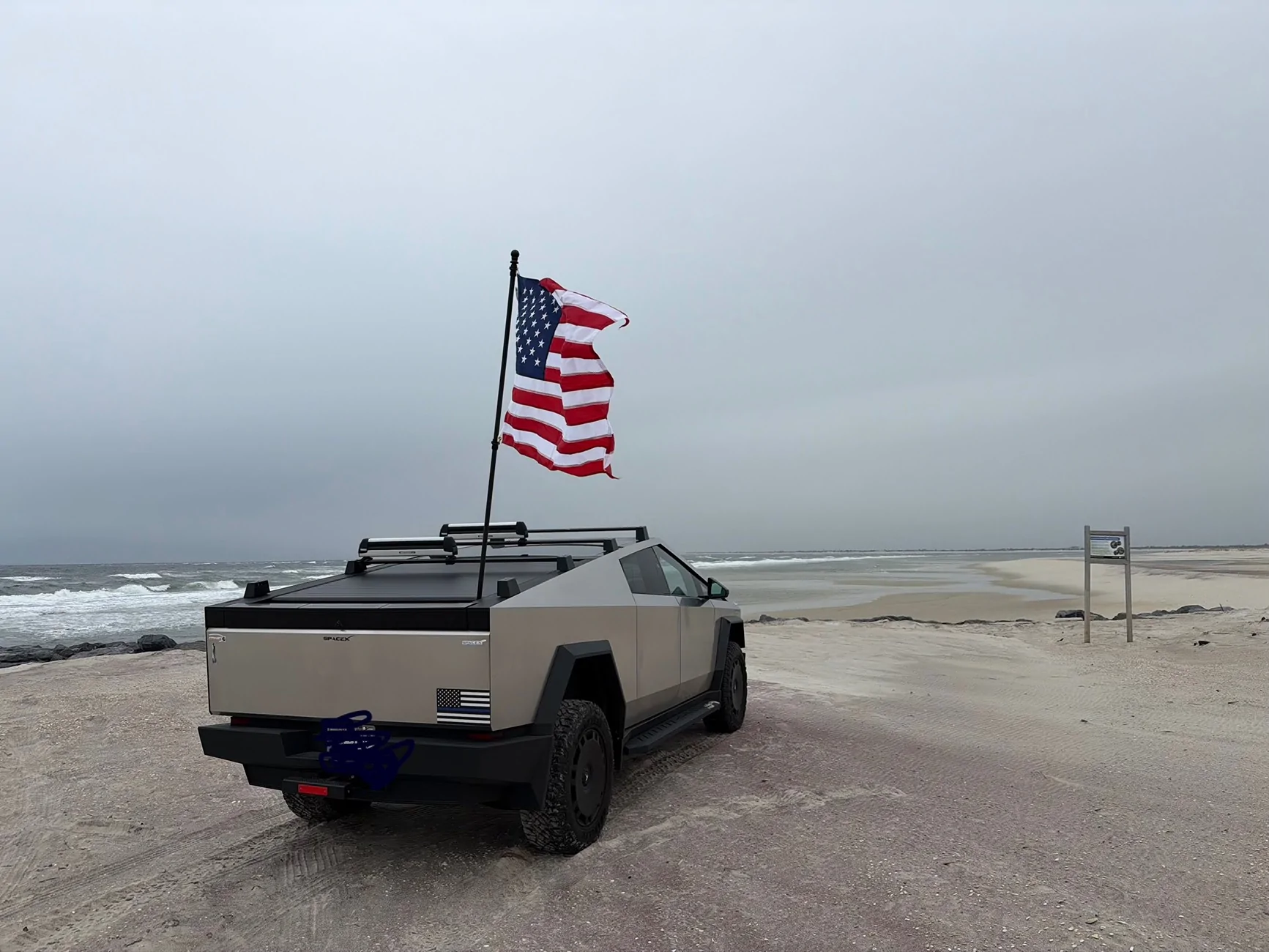 Tesla Cybertruck Daily random Cybertruck photos thread - Post Yours! 📸 🤳 1768799907286-fi