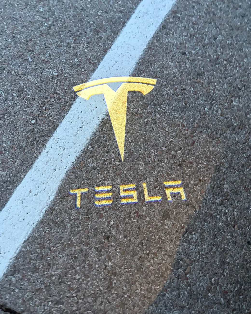 Tesla Cybertruck Animated Puddle Lights from Tes Studio - Install Video and Sale IMG_0370
