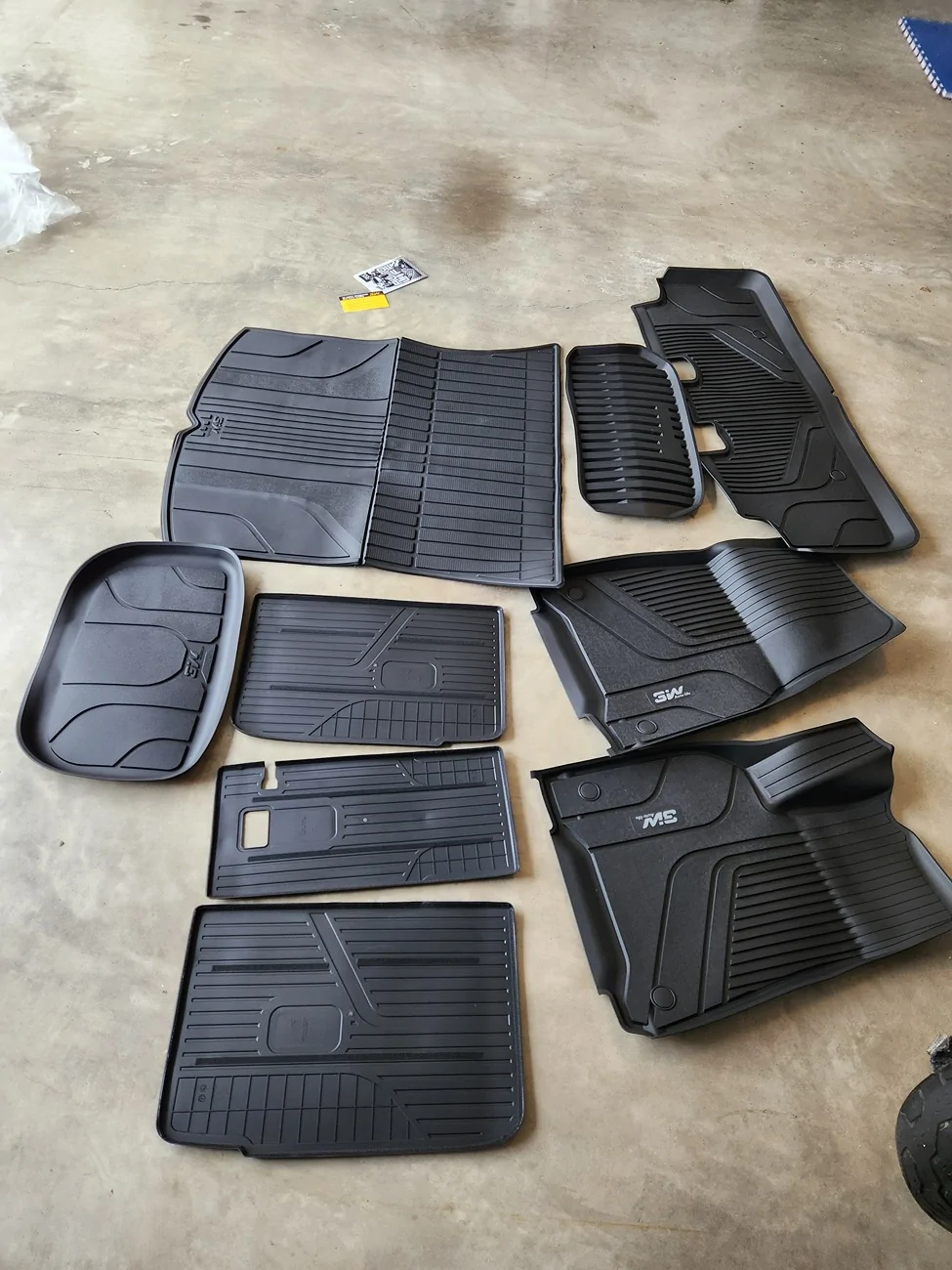Tesla Cybertruck 3Wliners Floor Mats & Liners - an unbiased review. 20260114_115621