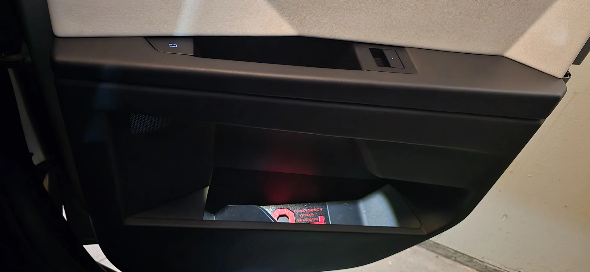 Tesla Cybertruck Rear Emergency Door Release Identifier (3D Print) 1000011314