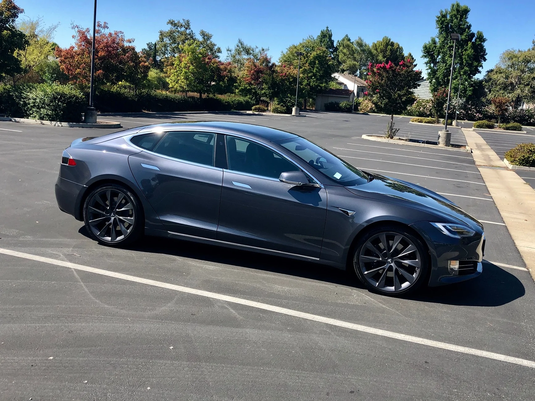 Tesla Cybertruck RIP: Model S and X production to end in Q2 2026! IMG_3288