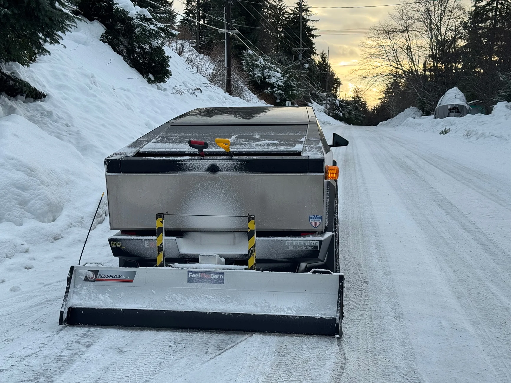 Tesla Cybertruck Daily random Cybertruck photos thread - Post Yours! 📸 🤳 IMG_2368