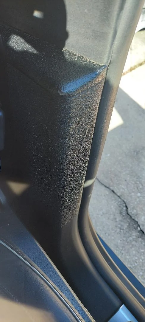 Tesla Cybertruck Interior B-Pilar cover/protector? door 1