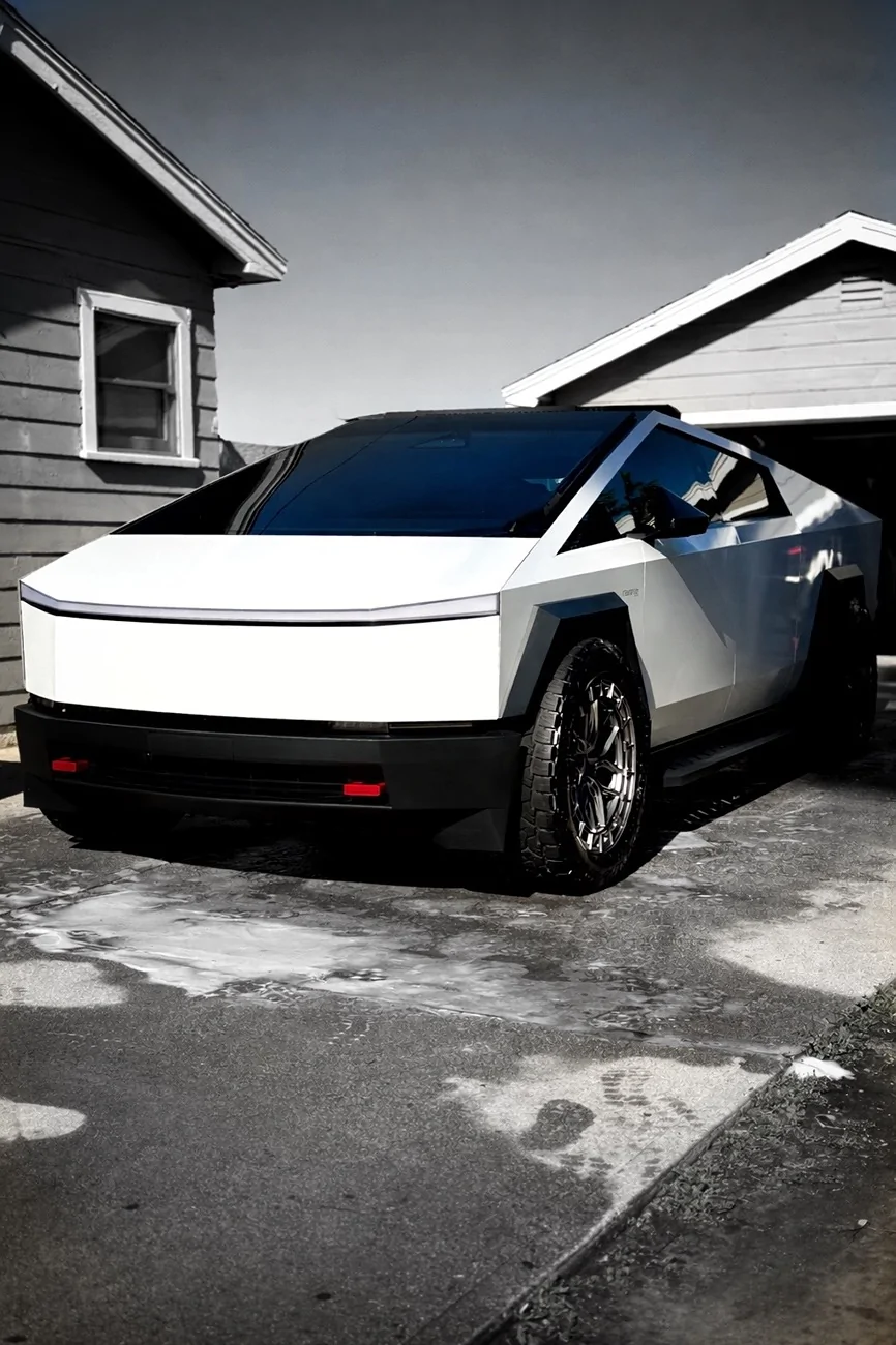Tesla Cybertruck Daily random Cybertruck photos thread - Post Yours! 📸 🤳 ED4A230B-A131-4A8E-931D-466A2E814606