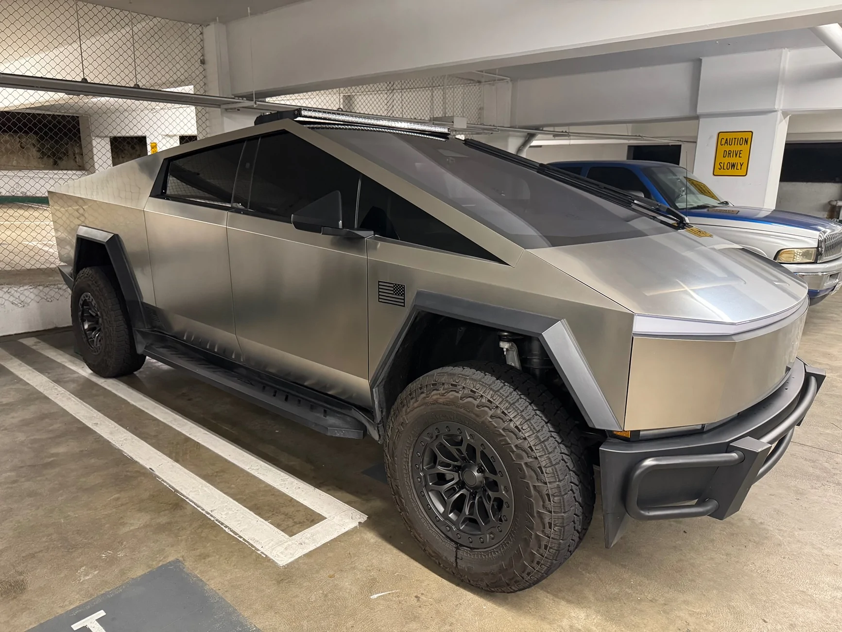 Tesla Cybertruck Martian Wheels 18" Cyber Rover beadlock wheels on Cybertruck IMG_0568
