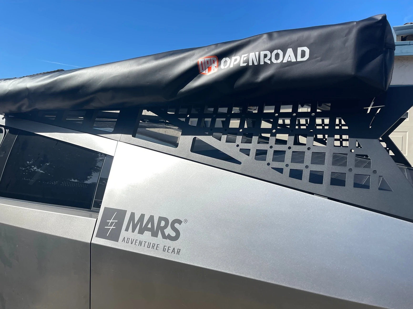 Tesla Cybertruck OpenRoad 270 Degree Awning IMG_3174