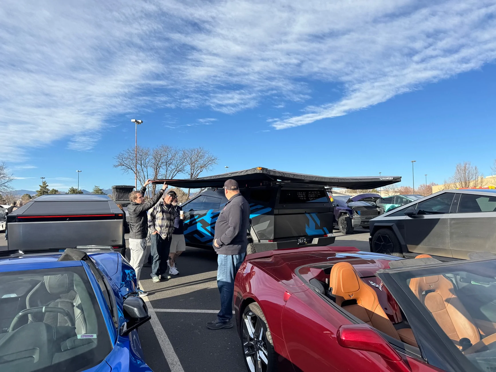 Tesla Cybertruck 8.2ft 270-Degree Urander Hard Shell Awning | Full Demo & Walkthrough IMG_1629
