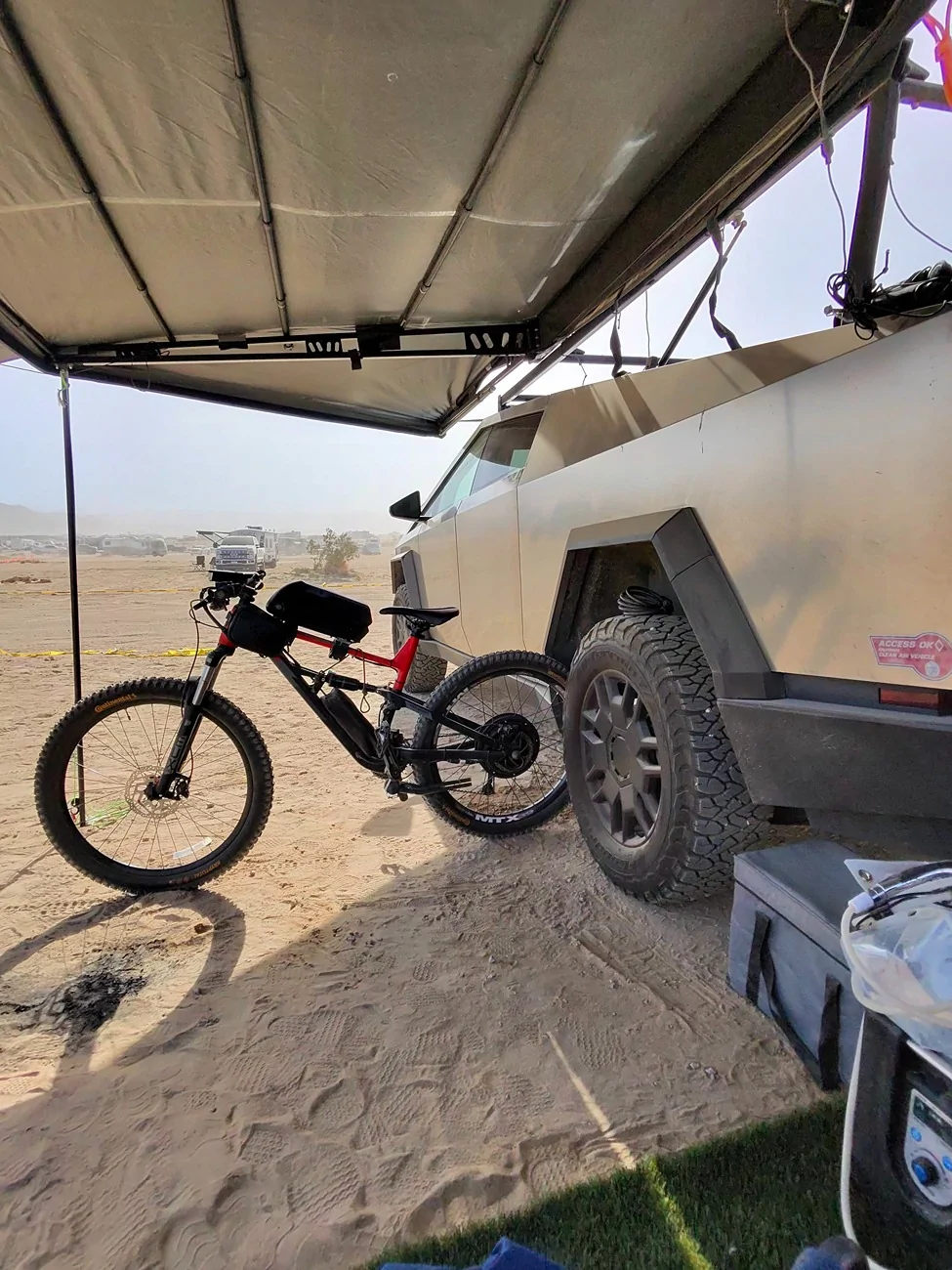 Tesla Cybertruck King Of The Hammers 2026 and Cybertruck 20260207_134640_e20c83cf