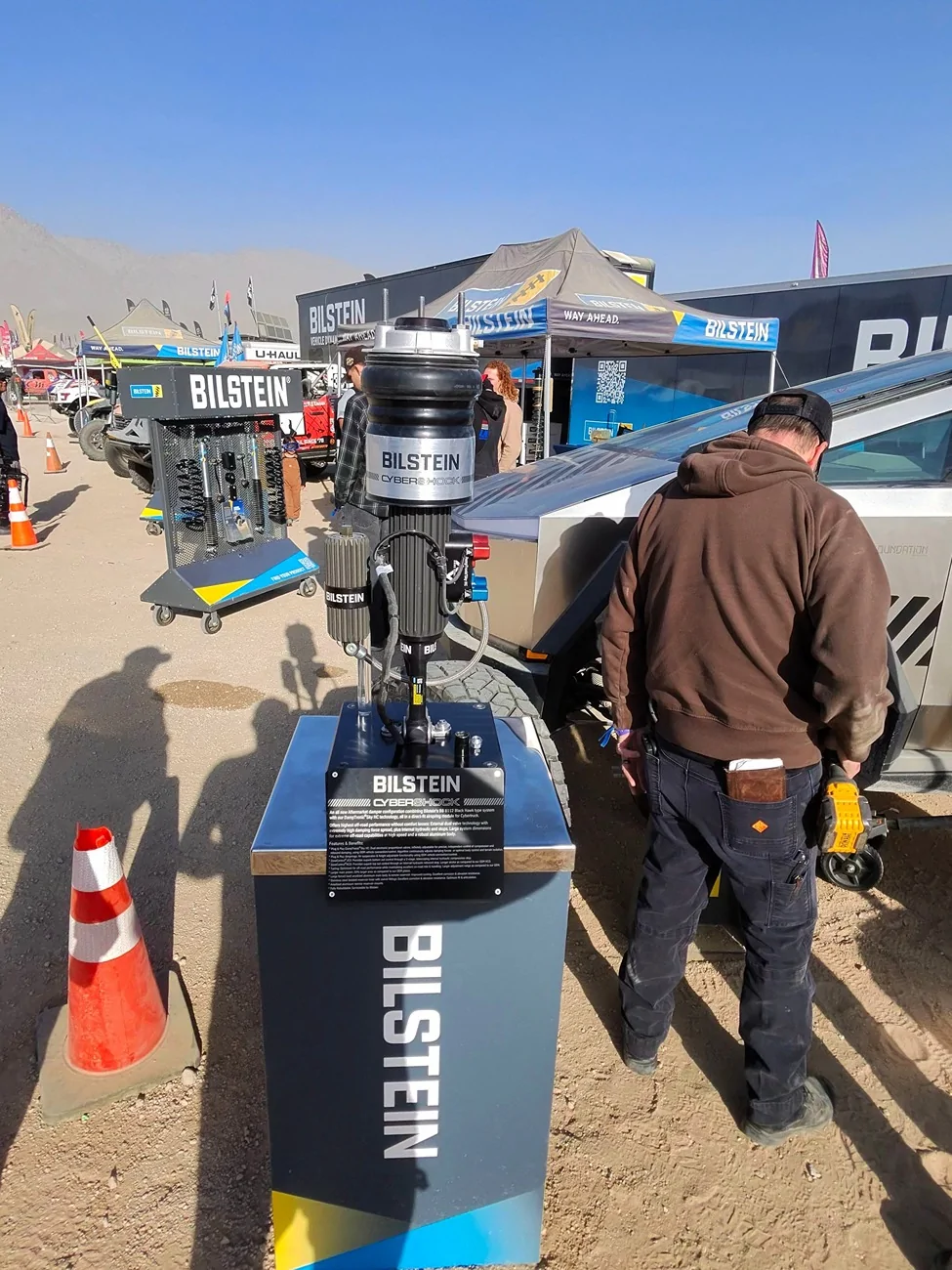 Tesla Cybertruck King Of The Hammers 2026 and Cybertruck 20260206_090300_6fec5594
