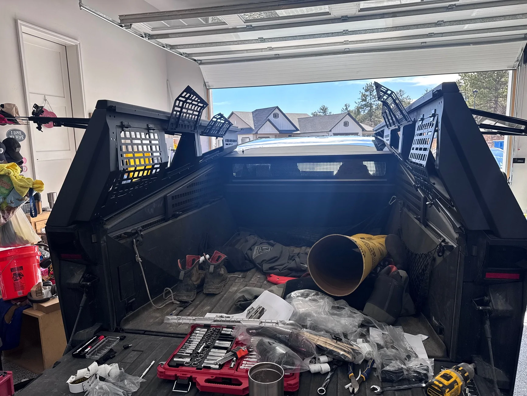 Tesla Cybertruck Urander Bed Cap Ideas & Setups 79235811239__DC38E660-4838-4CE9-8501-45DF9D099E38