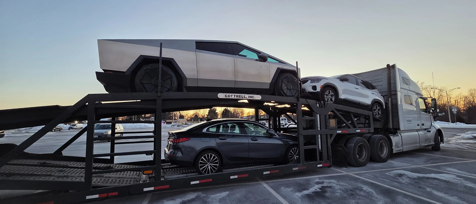 Tesla Cybertruck Daily random Cybertruck photos thread - Post Yours! 📸 🤳 20260208_174507