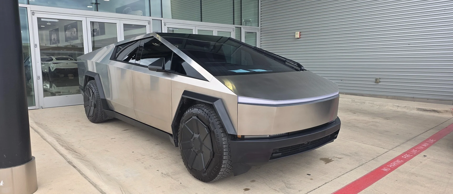 Tesla Cybertruck Daily random Cybertruck photos thread - Post Yours! 📸 🤳 20260202_113008