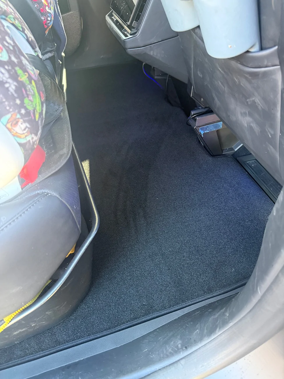 Tesla Cybertruck 3W Valentine's 30% Discount | How to Choose A Right Floor Mat Material? IMG_0516