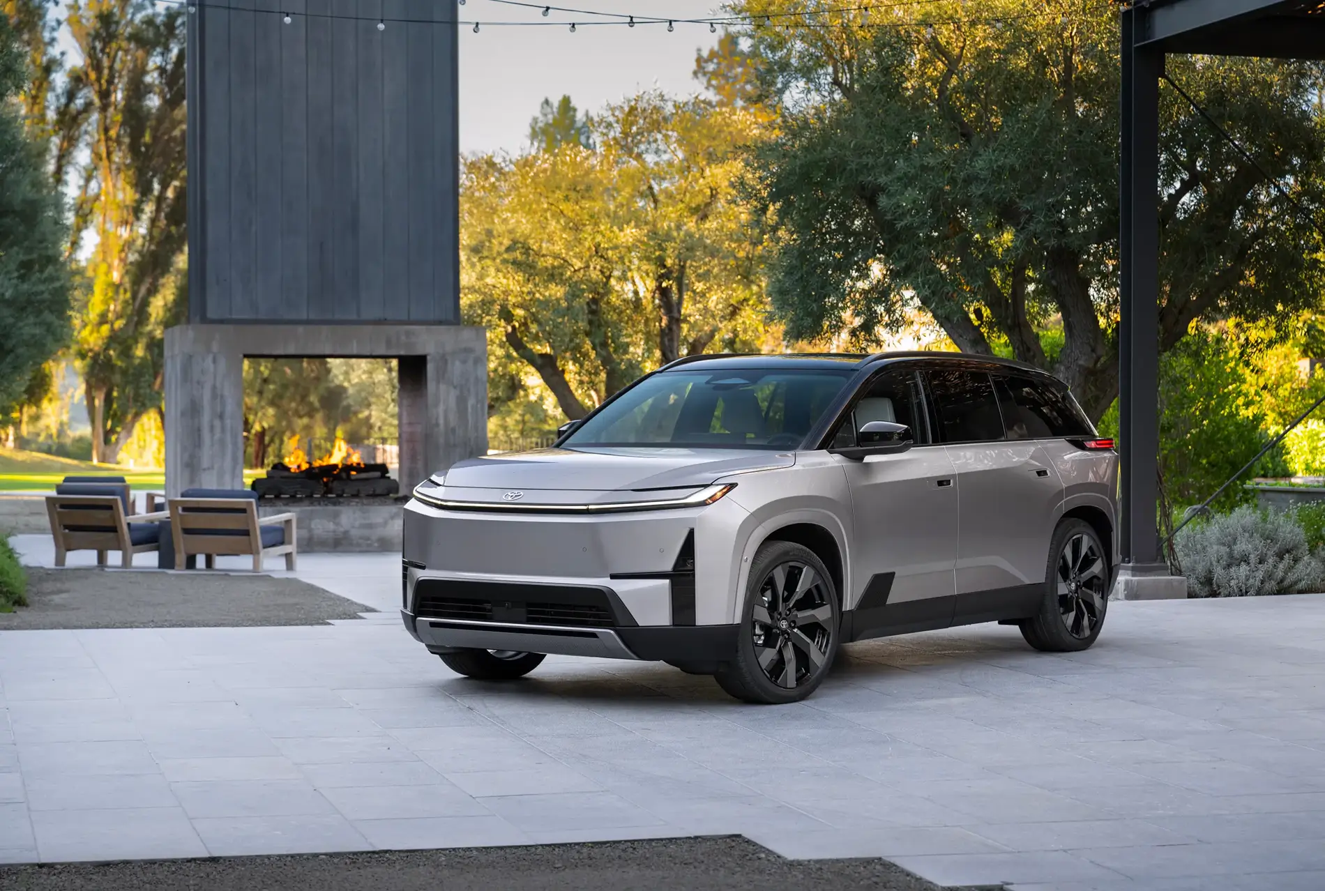 Tesla Cybertruck The new CyberSUV sneakpeak - Highlander EV IMG_0703